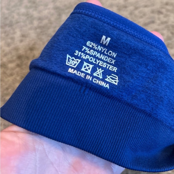 Amazon Workout Set - Picture 4 of 11